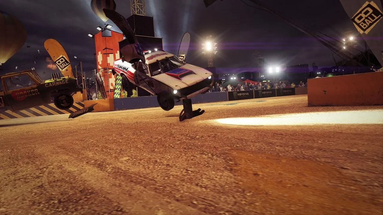 Captura DiRT Showdown – Auto Derrapa En Pista Nocturna De Tierra Con Luces Encendidas