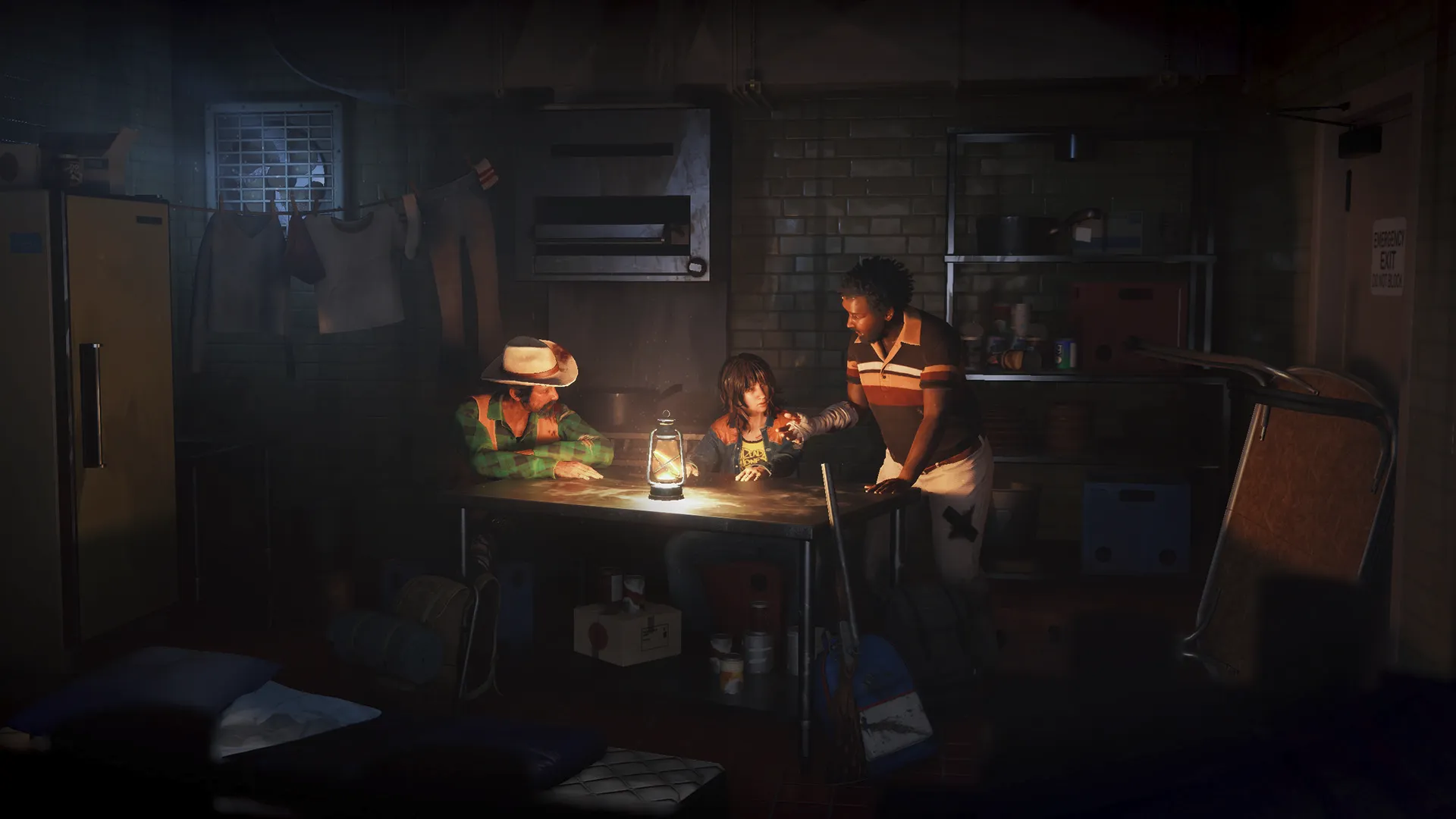 Captura Into The Dead Our Darkest Days Familia Cenando En La Oscuridad Con Linternas Rodeados De Cajas Y Tension