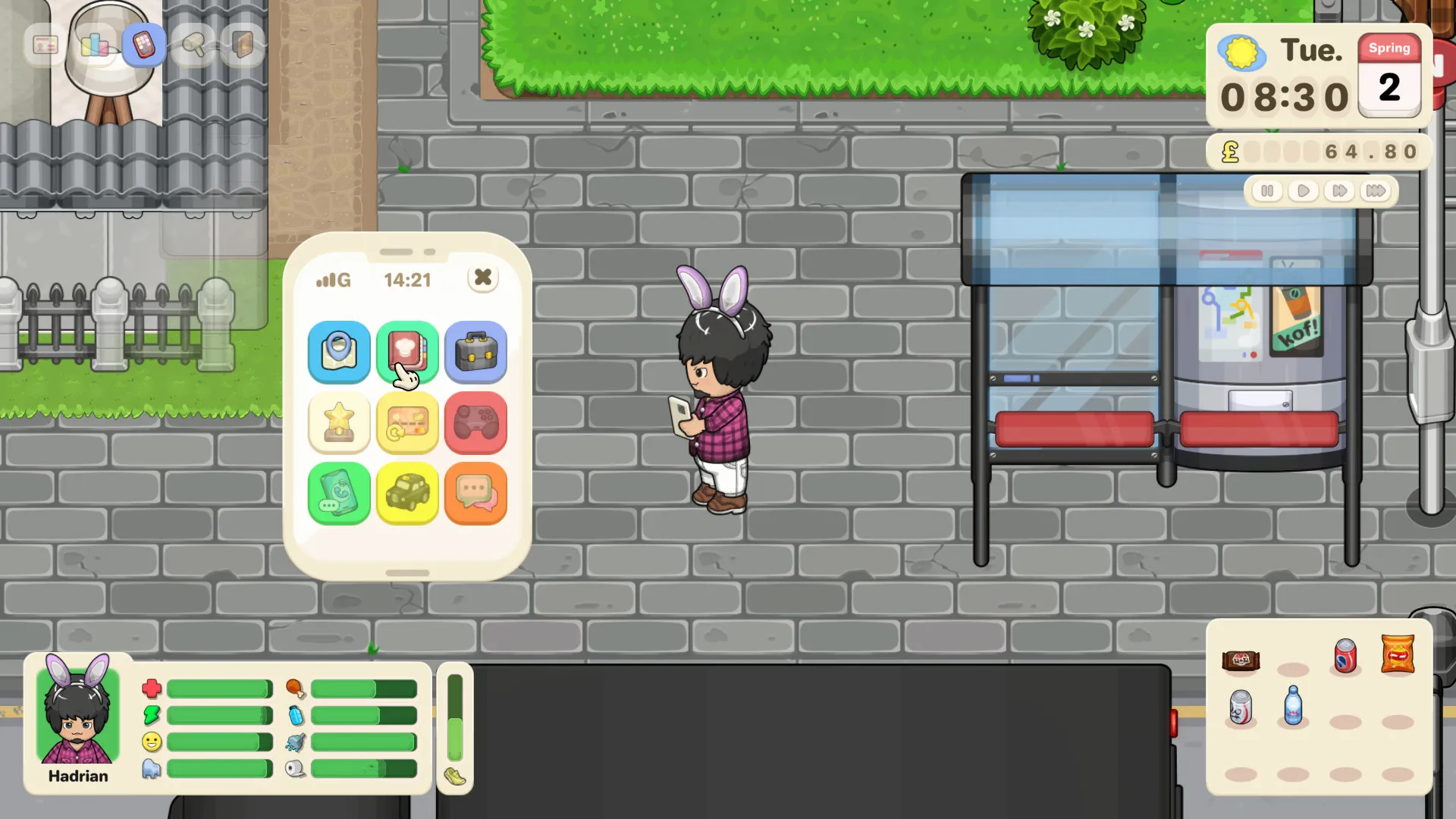 Captura Little Sim World Jugador Frente A Una Parada De Bus Con Un Panel De Apps Abierto En Pantalla