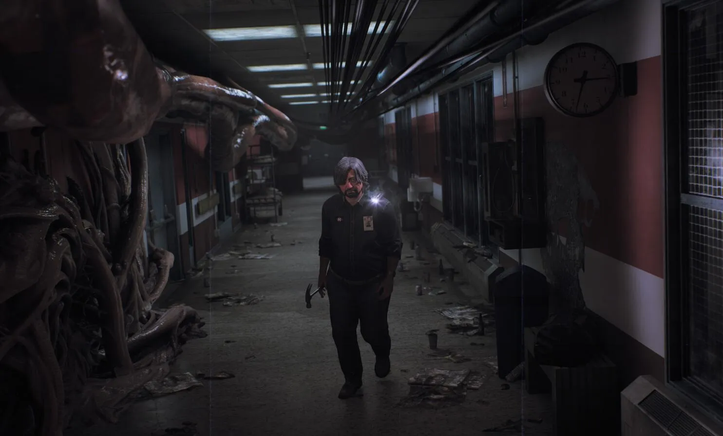 Captura Post Trauma Escena En Tunel Con Paredes Organicas Y Personaje Caminando Al Frente