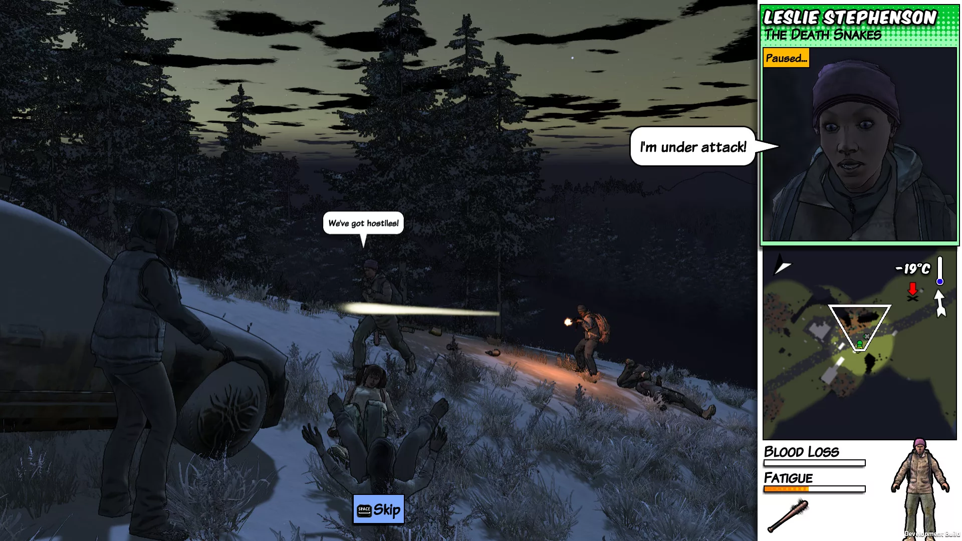Captura Survivalist Invisible Strain – Encuentro Nocturno Con Personajes Hablando En Medio Del Bosque