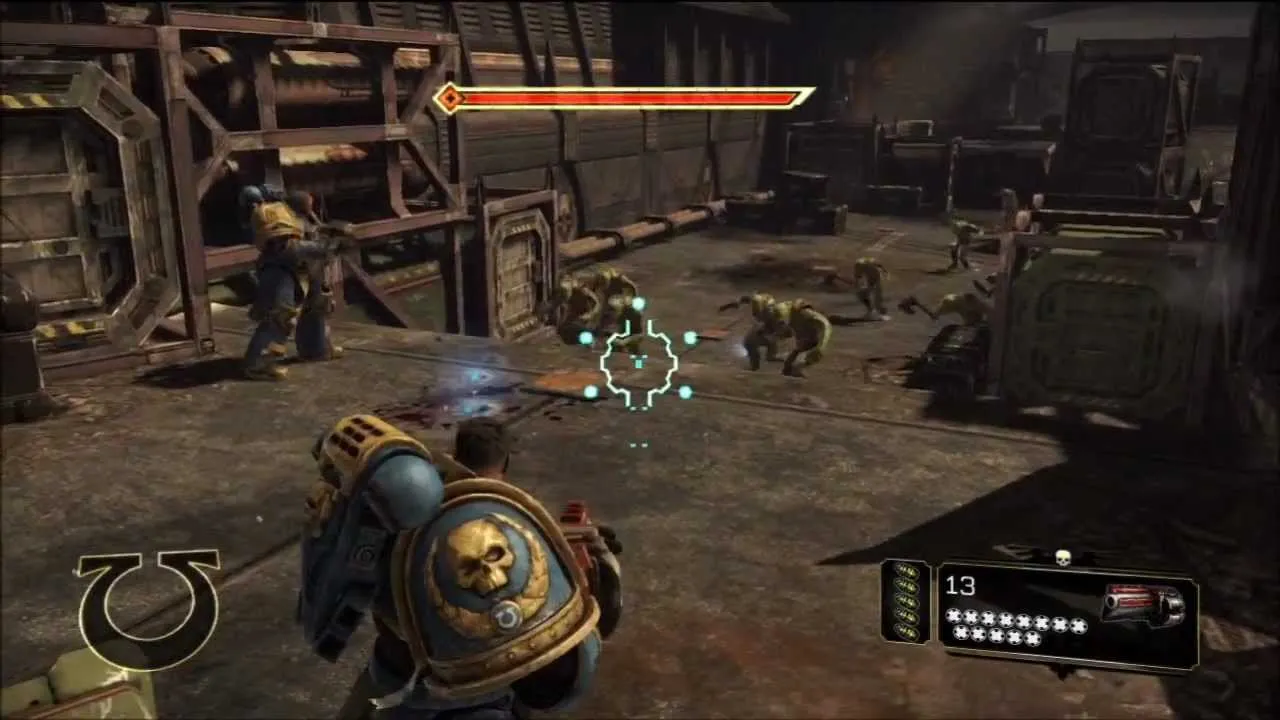 Captura Warhammer 40000 Space Marine 2 – Vista Trasera Del Protagonista En Una Zona Industrial Disparando Contra Orcos En Medio Del Combate