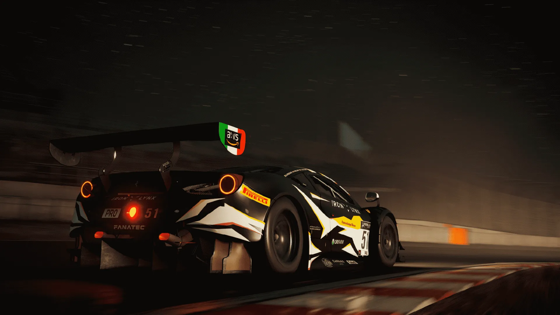 Captura Assetto Corsa Competizione – Auto Rojo En Una Pista Rodeada De Arboles