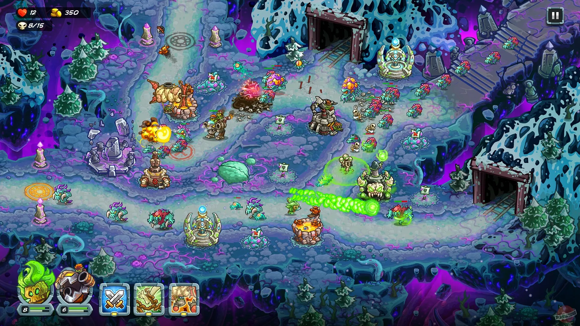 Captura Kingdom Rush 5 Alliance Nivel Nevado Con Torres Y Enemigos En Movimiento