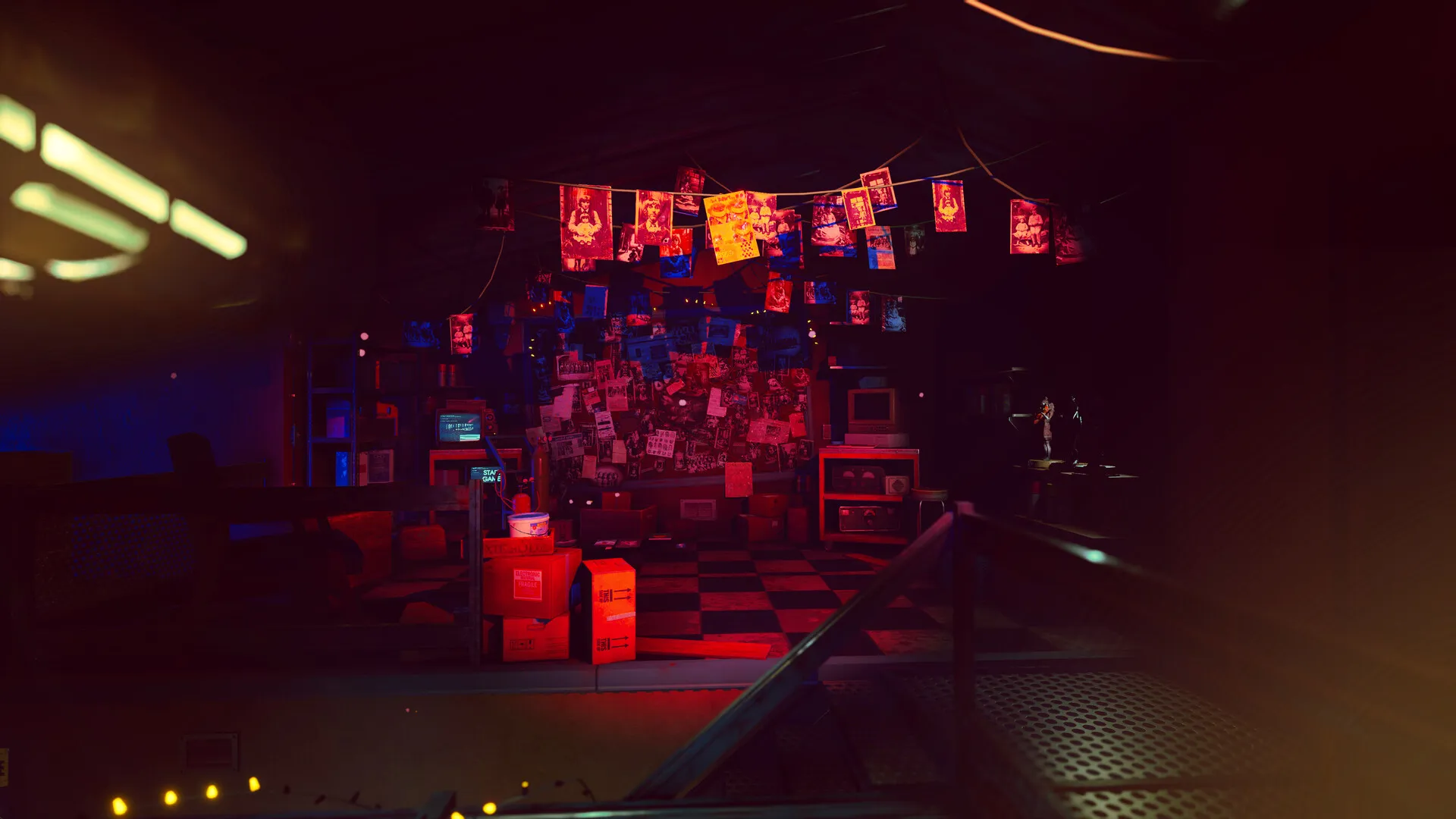 Captura Lost Lullabies The Orphanage Chronicles – Sala Con Luces Tenues Y Una Pared Cubierta De Fotografias