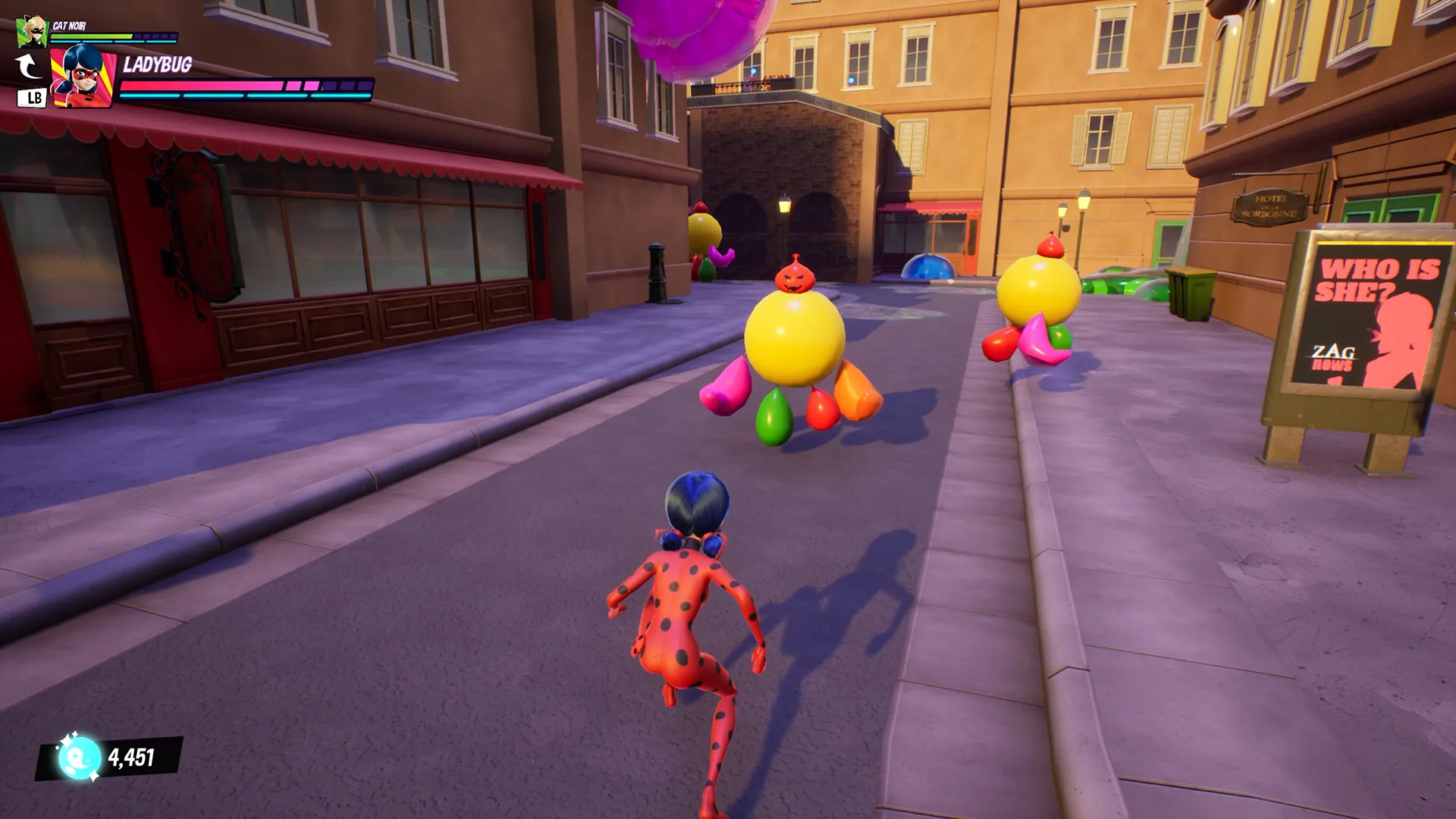 Captura Miraculous Rise Of The Sphinx Paris Under Siege – Ladybug Corriendo Por Una Calle Parisina
