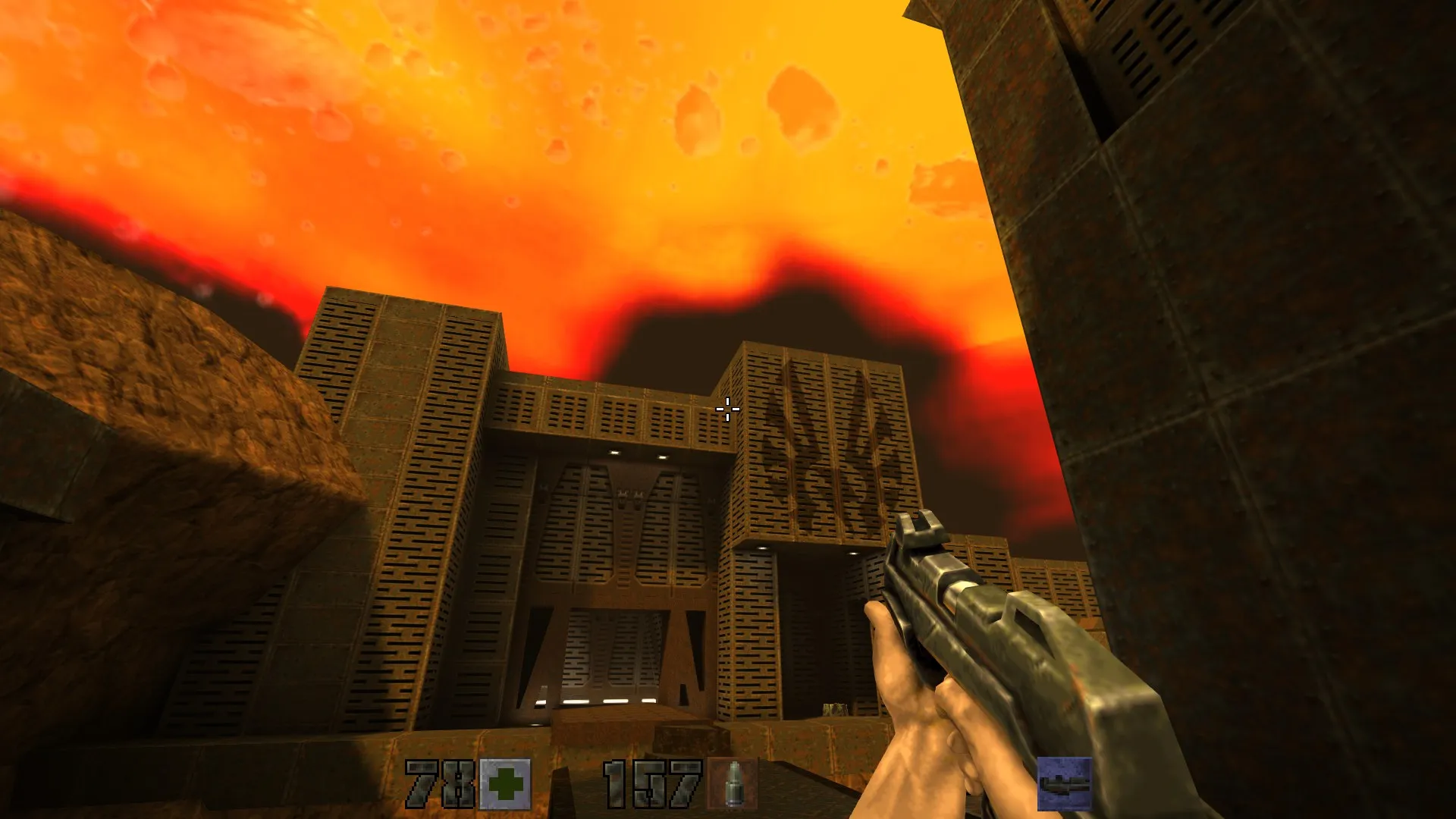 Captura Quake II RTX Disparo En Una Fortaleza Con Cielo Rojo Y Estructuras Angulosas