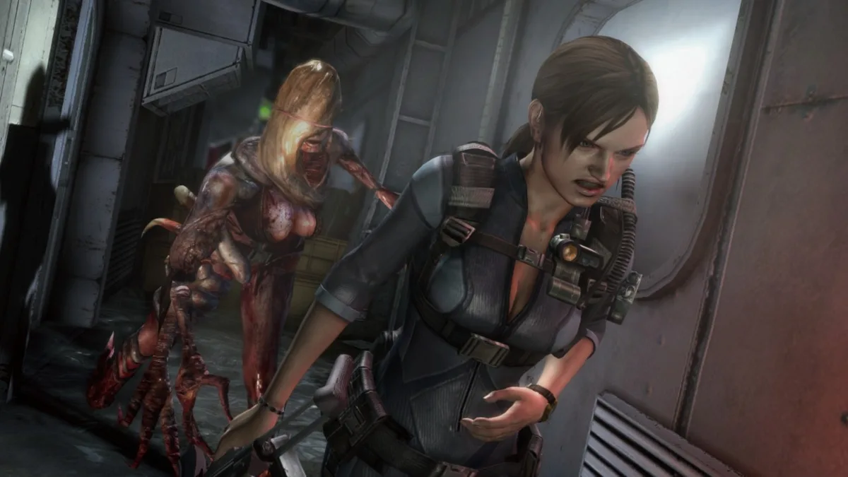 Captura Resident Evil Revelations Persecucion En Pasillo Metalico Con Dos Personajes En Alerta